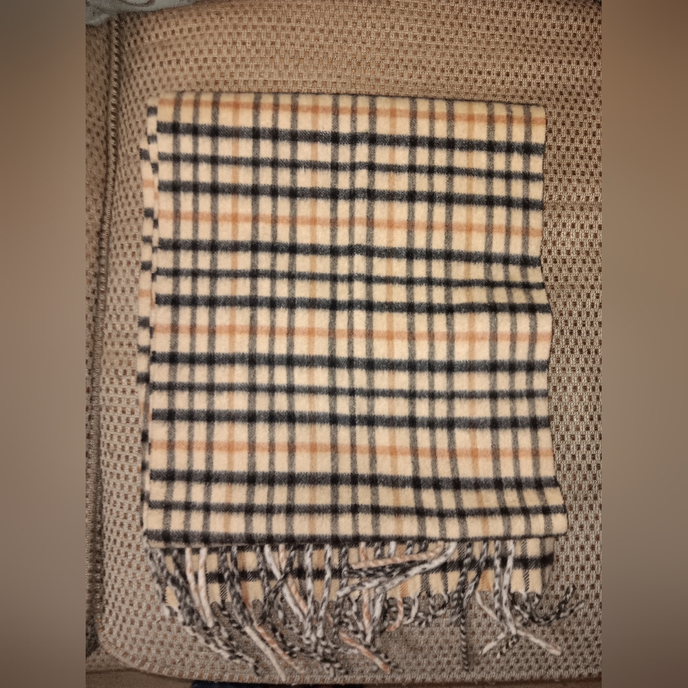 Daks London wool scarf